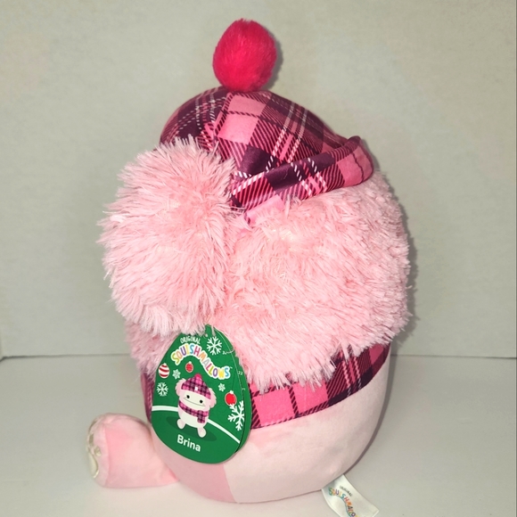 🎄 BRINA 🐾Pink Bigfoot w/Plaid Hat & Scarf Christmas 2023 Original Squishmallow - Picture 5 of 9